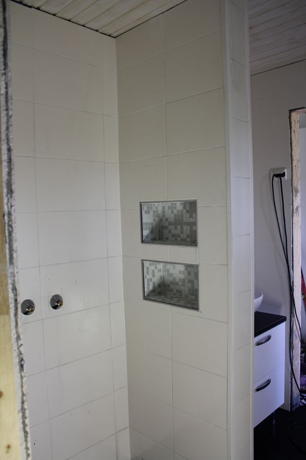 Muuraus ja Laatoitus, nuohous, nuohooja