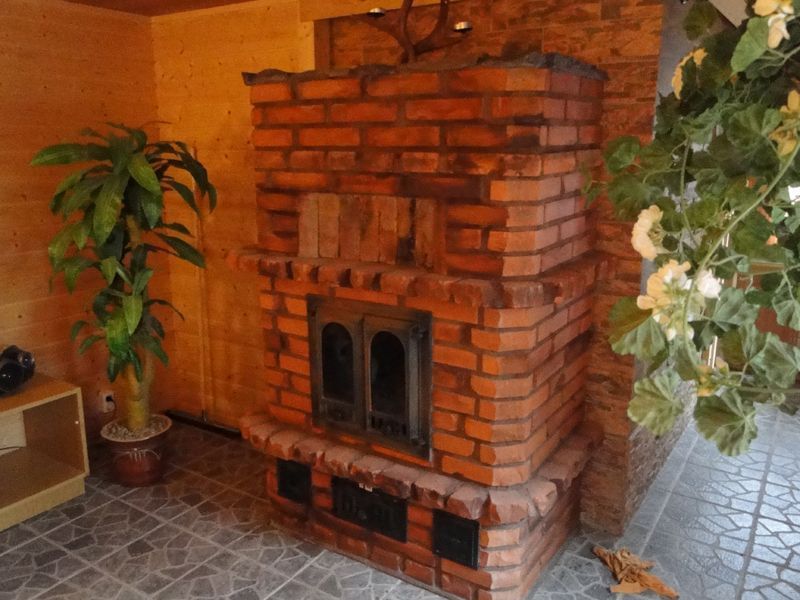 Muuraus ja Laatoitus, nuohous, nuohooja