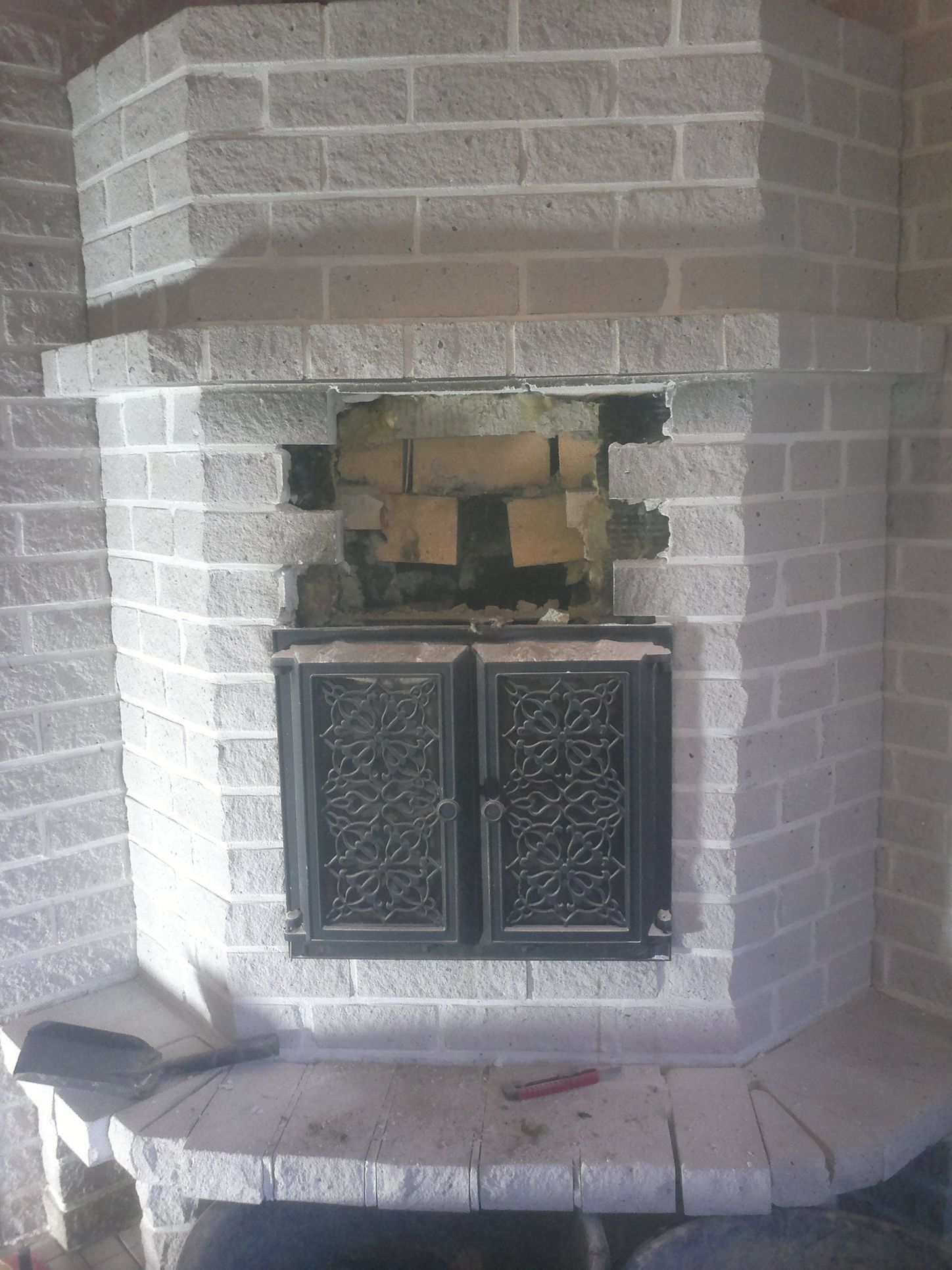 Muuraus ja Laatoitus, nuohous, nuohooja