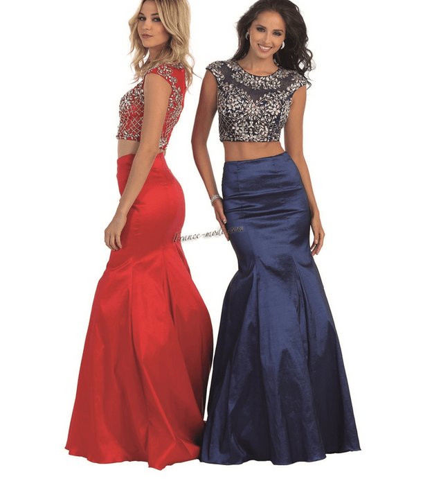 Robe rouge ou bleu - deux parties