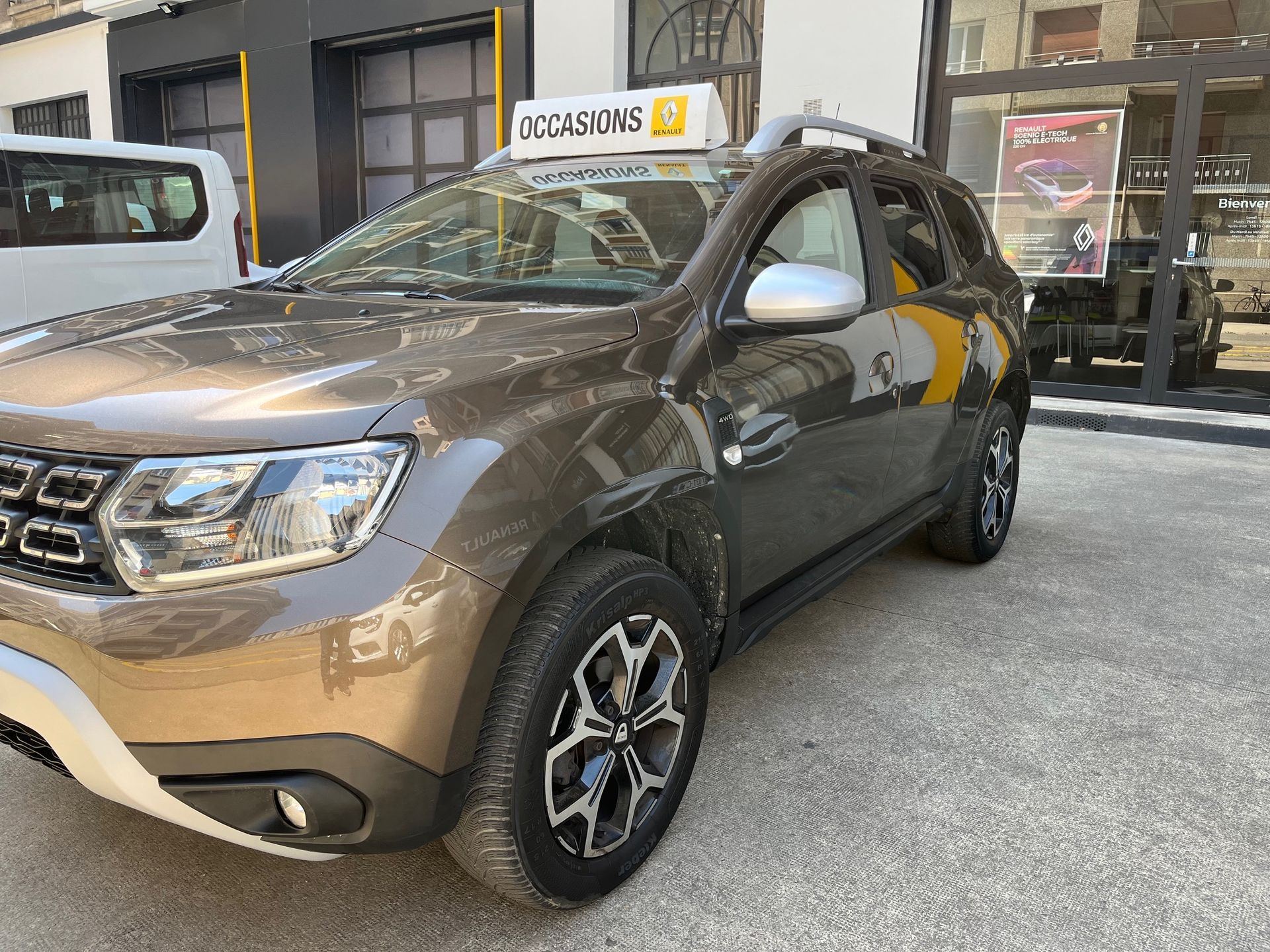 Avant gauche Dacia Duster