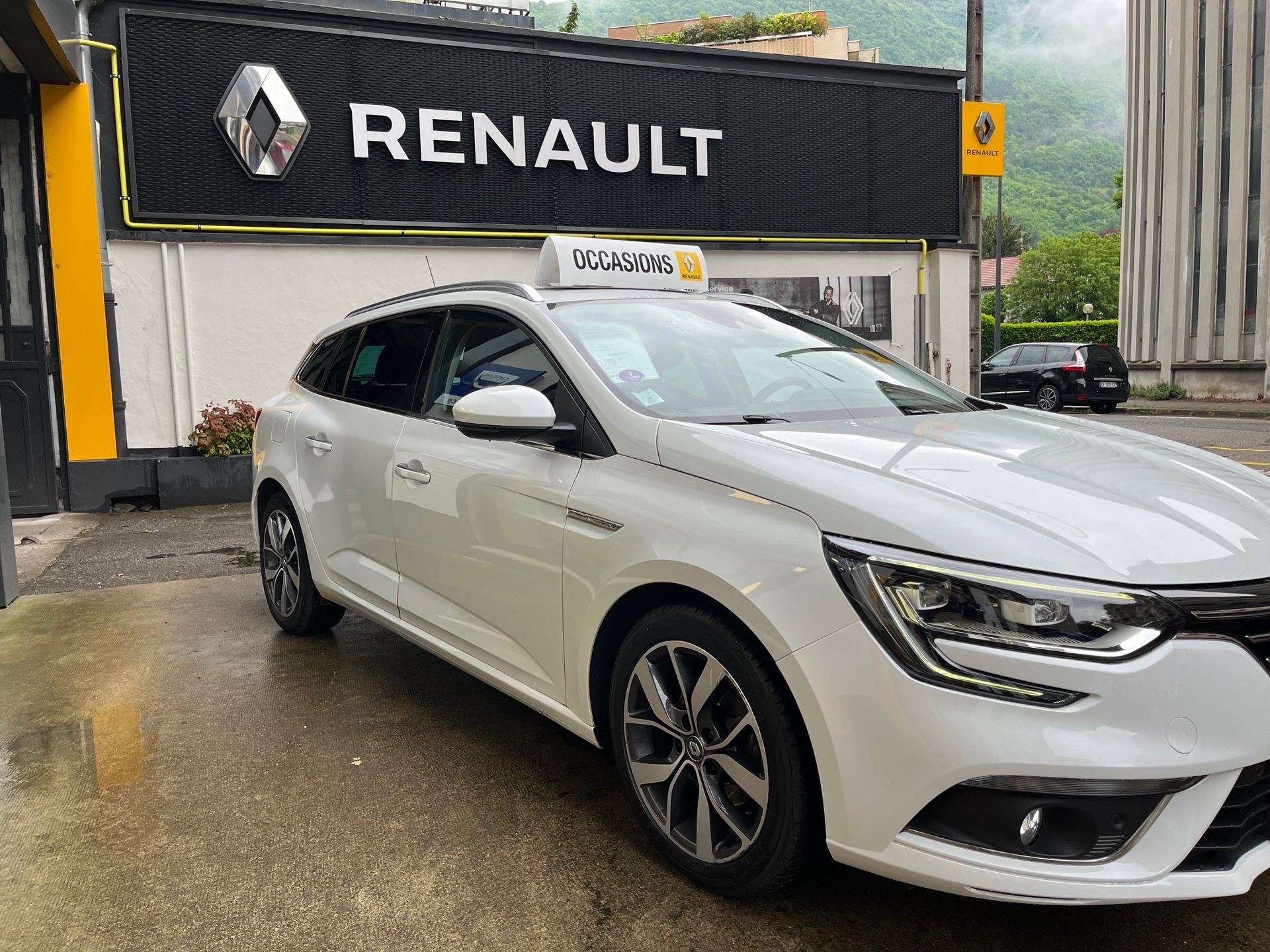 Avant droite Megane Estate