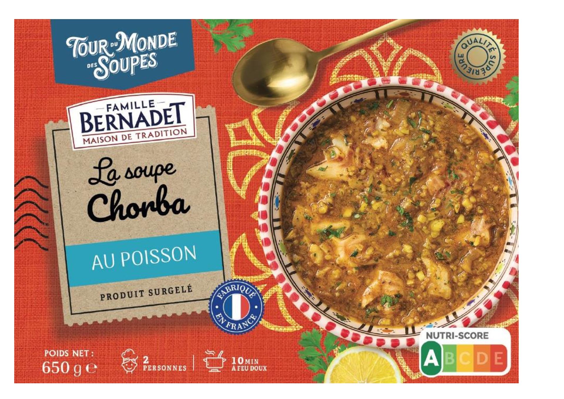 Boîte à soupe de poisson Bernardet avec assiette de soupe, cuillère et drapeau français.