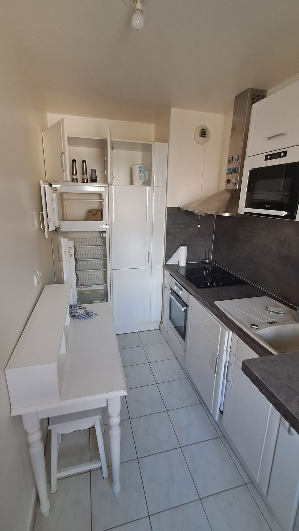 dépose + pose de cuisine.