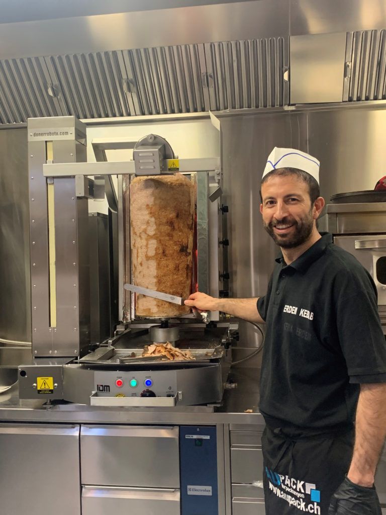 Döner von Hand schneiden