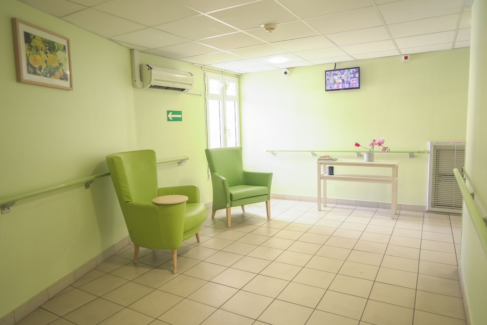 Espace fauteuil et télé