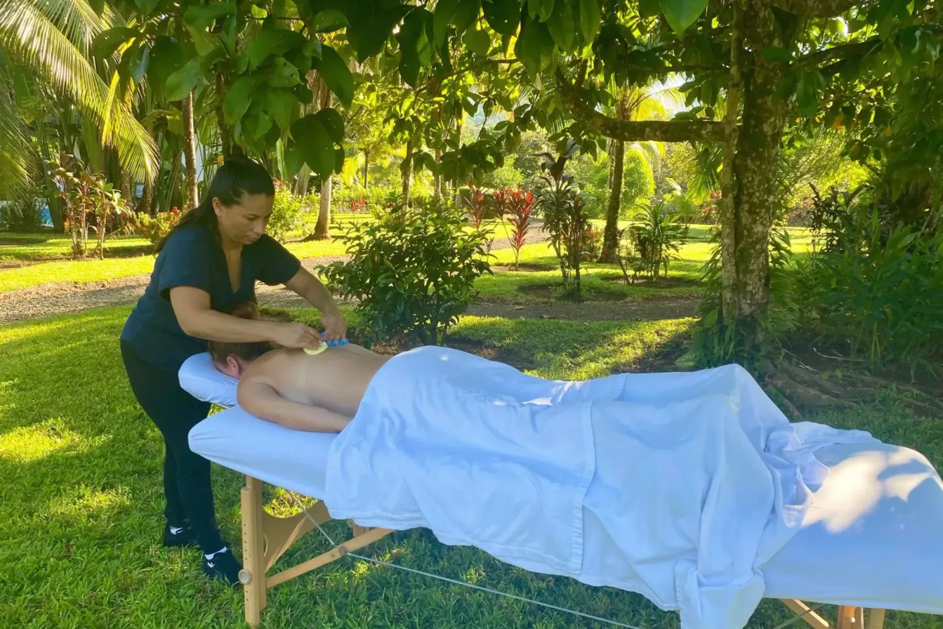 Massage costa rica