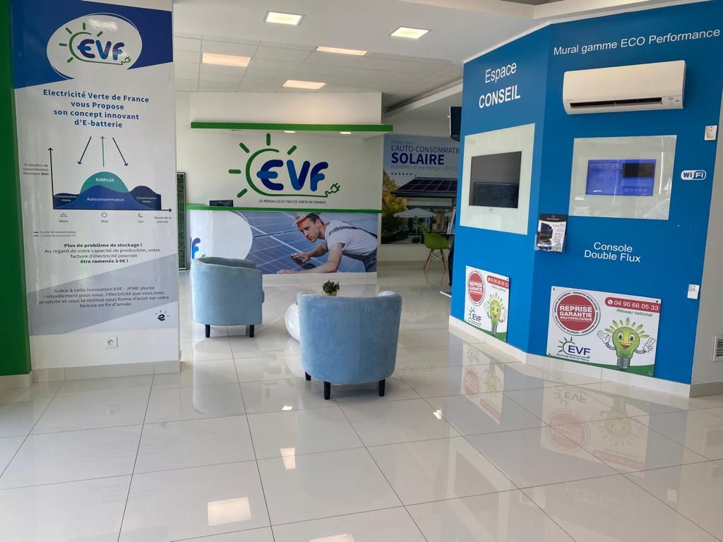 Intérieur de l'agence EVF de Bagnols-sur-Cèze.