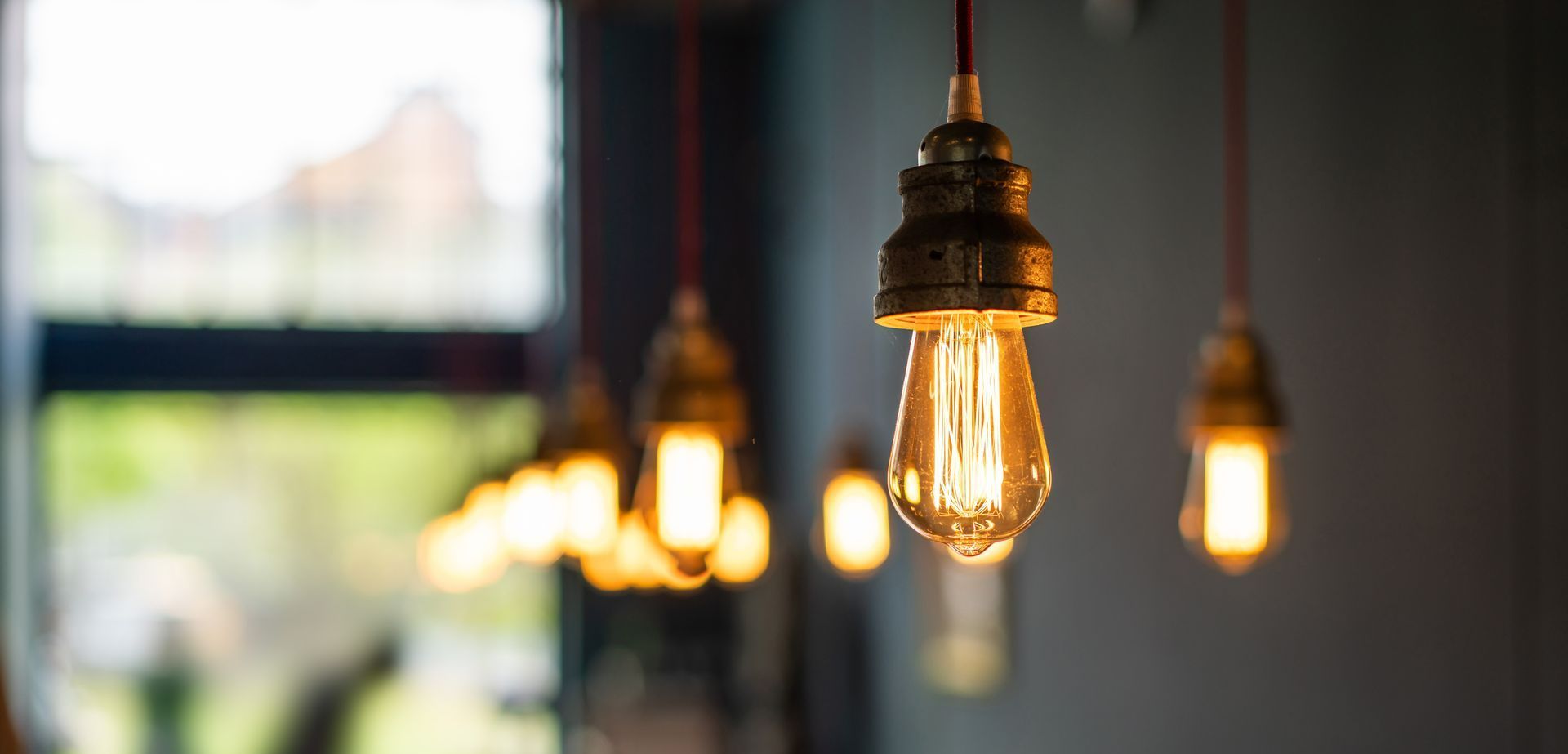 Luminaires de style industriel avec des grosses ampoules