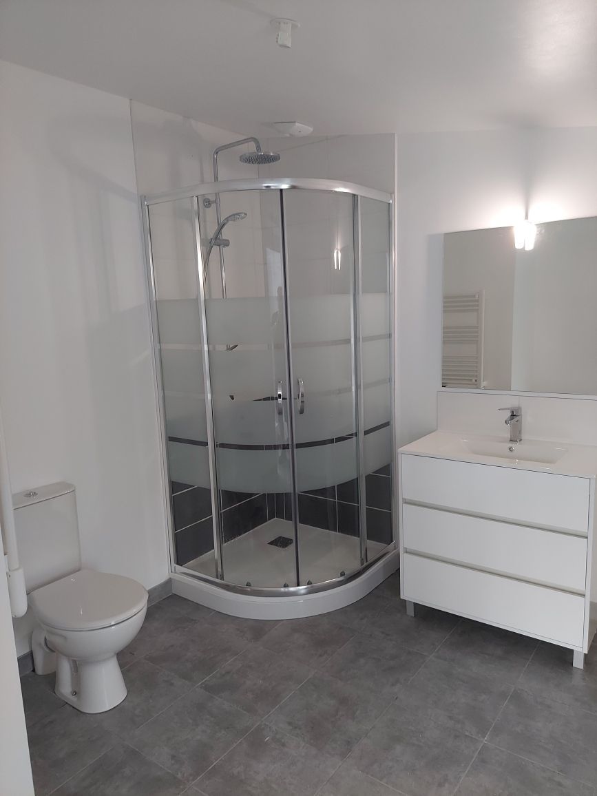 Rénovation de salle de bain, focus sur douche