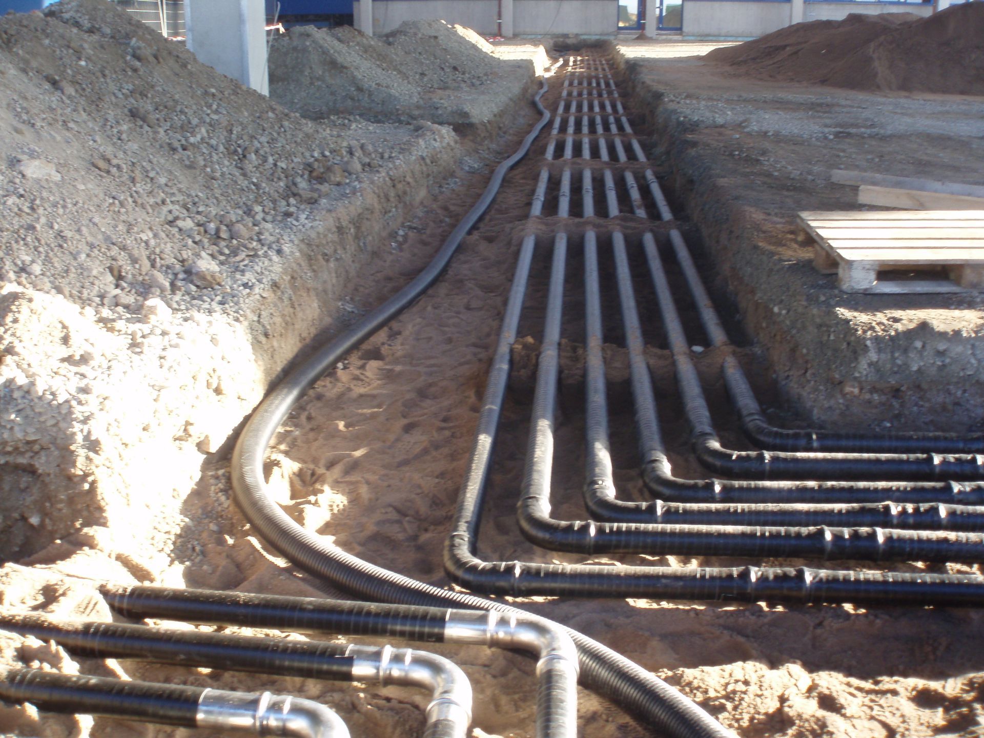erdverlegte Kühlwasserleitungen