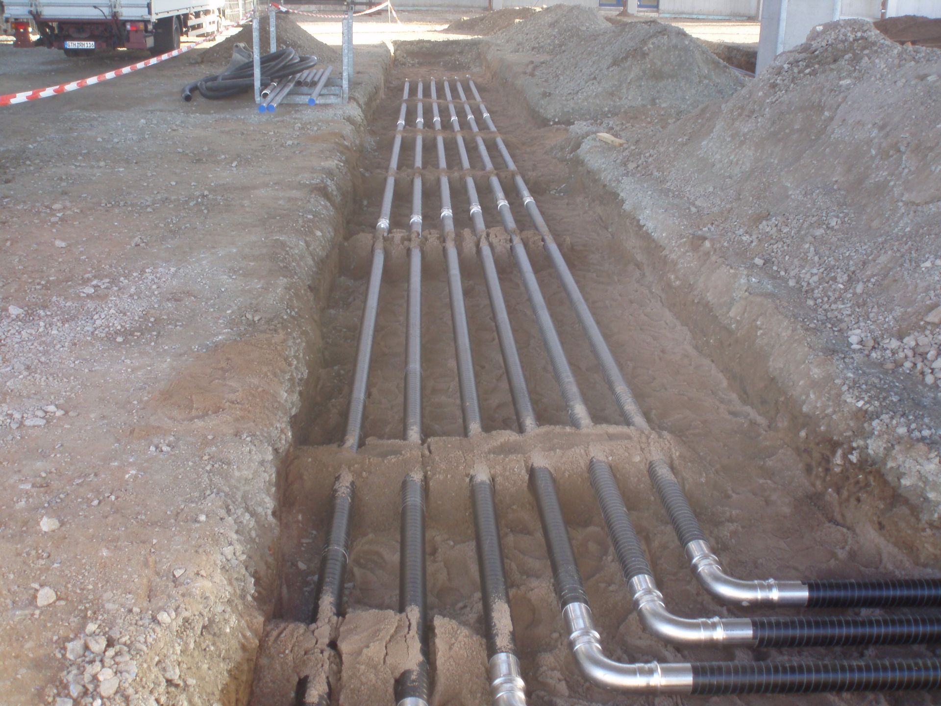 erdverlegte Kühlwasserleitungen