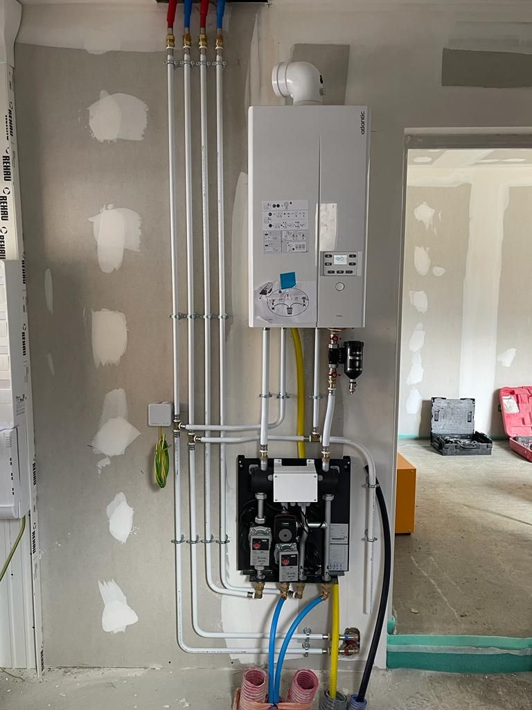 Chaudière murale à Saint-Marcel-en-Dombes.