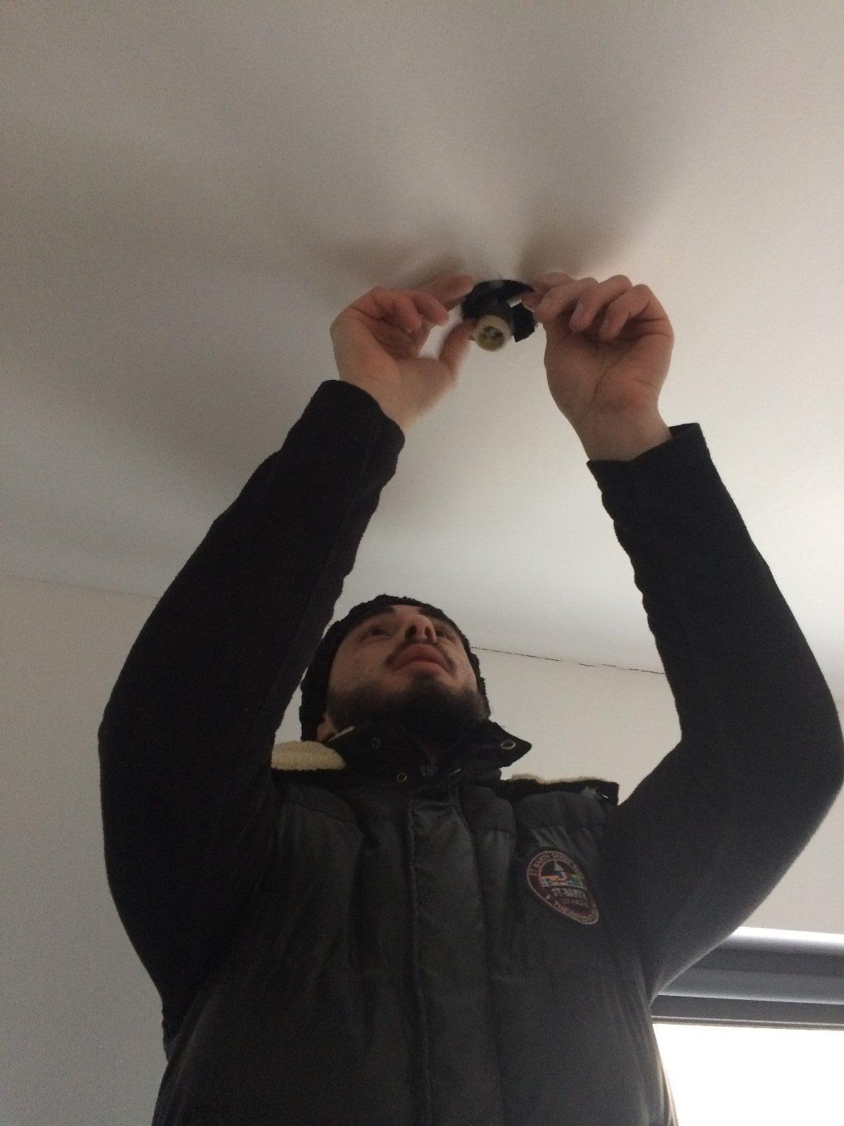 pose de spot éclairage