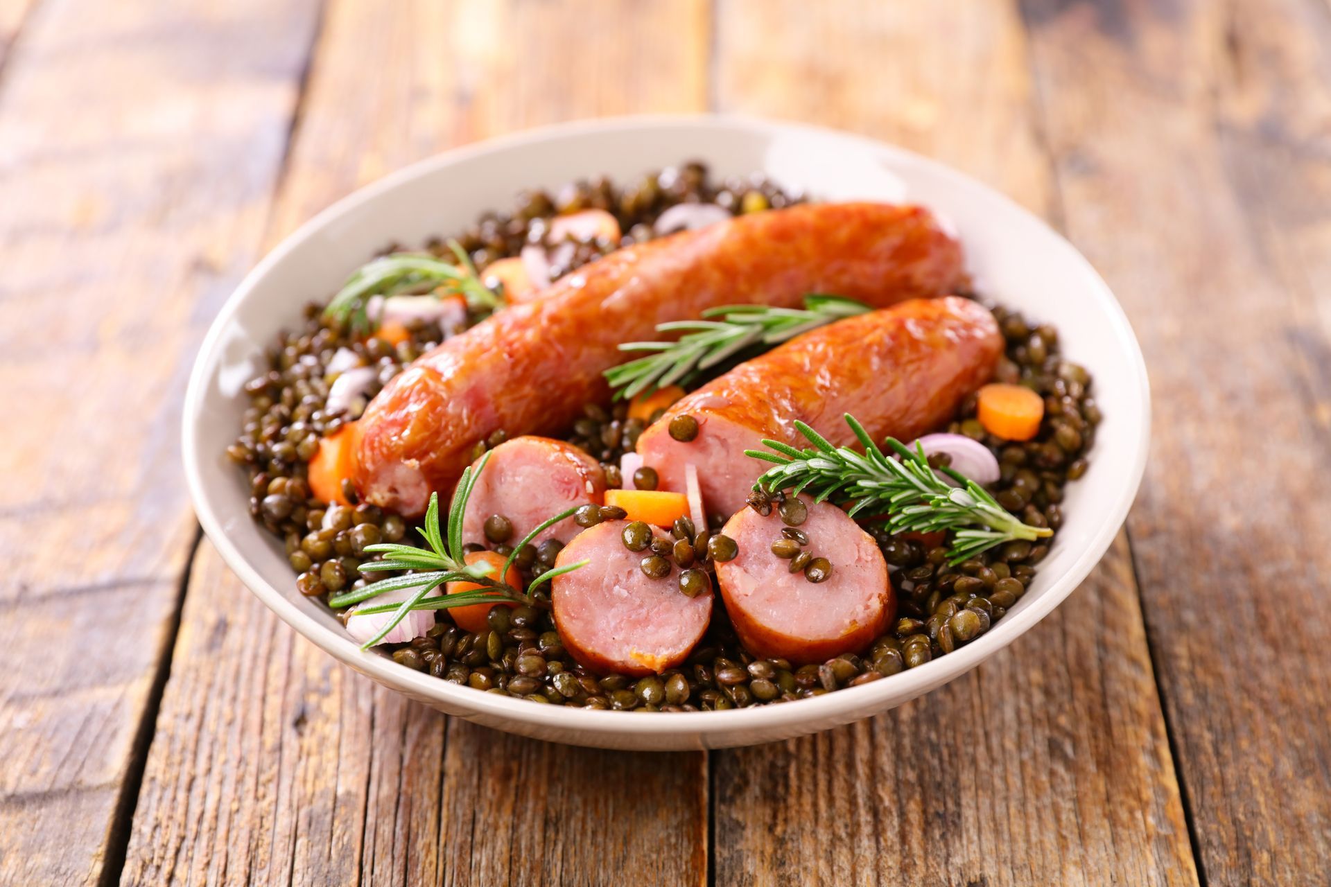 Plat de saucisse lentilles