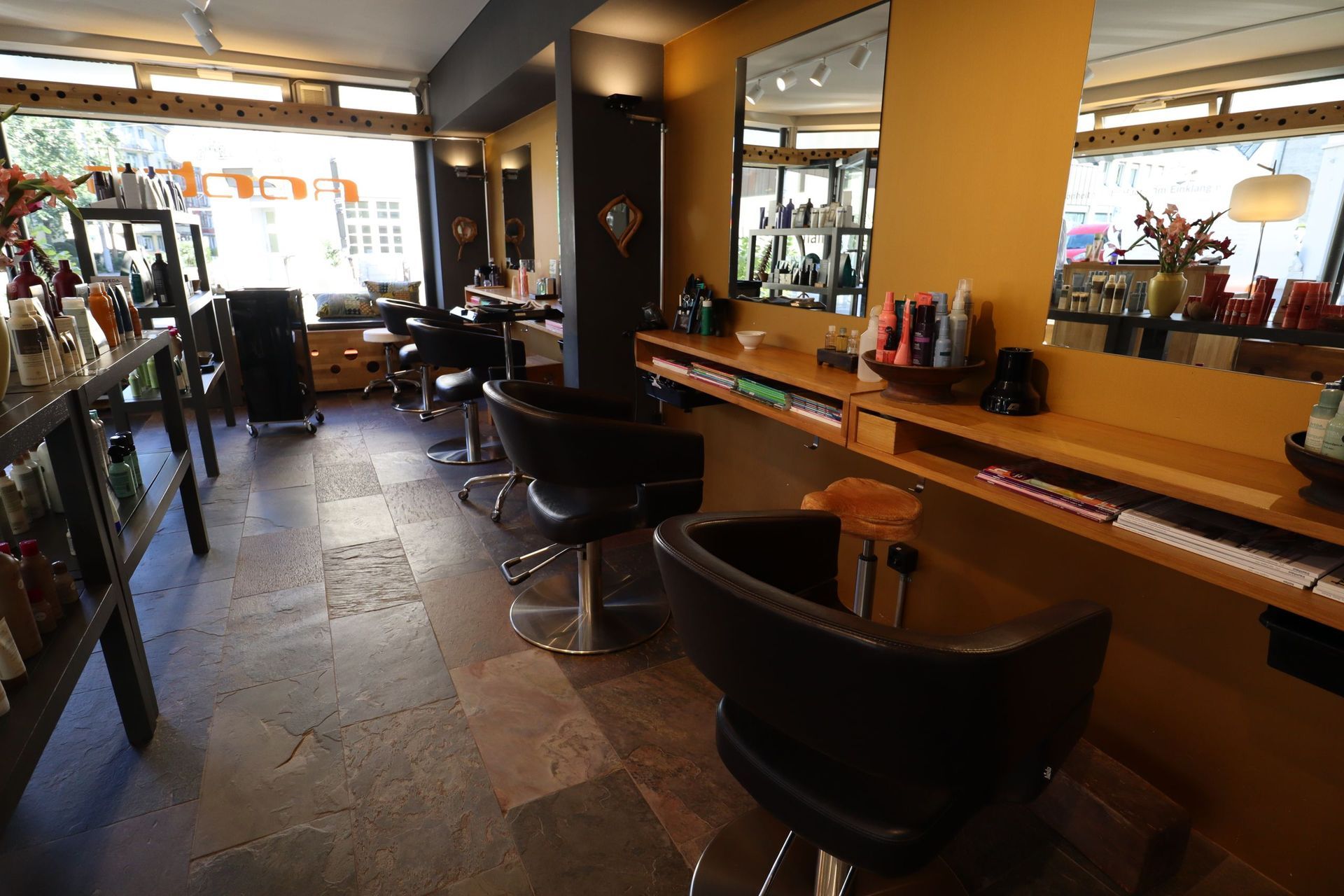 Coiffeursalon von Roots Hair & Lifestyle