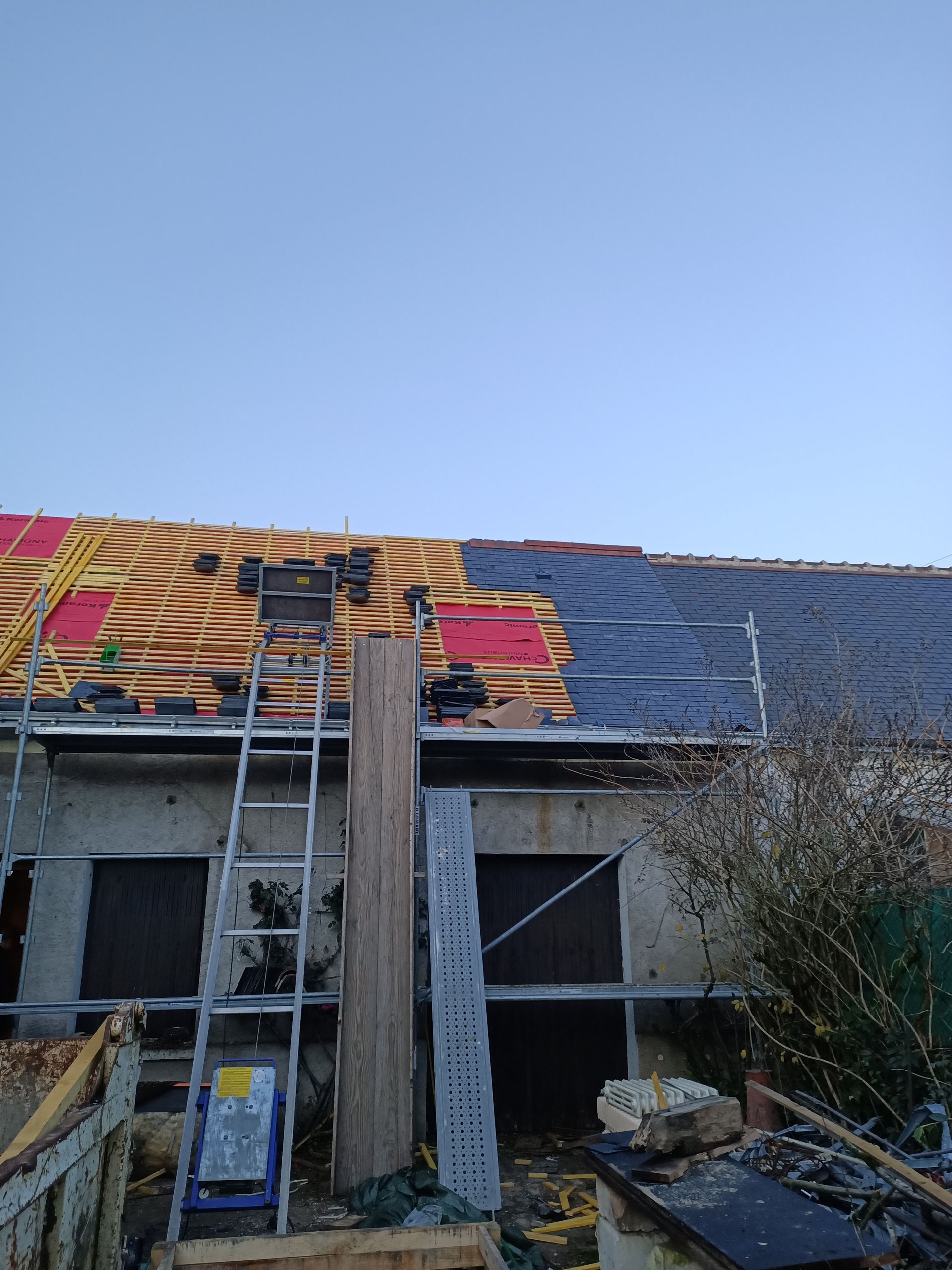 Pose de toiture en ardoise