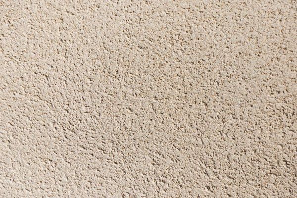 Enduit gratté beige