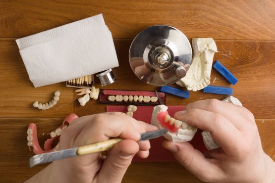 Dentaltechniker Handwerk - Peter Sprenger Dental-Techniker
