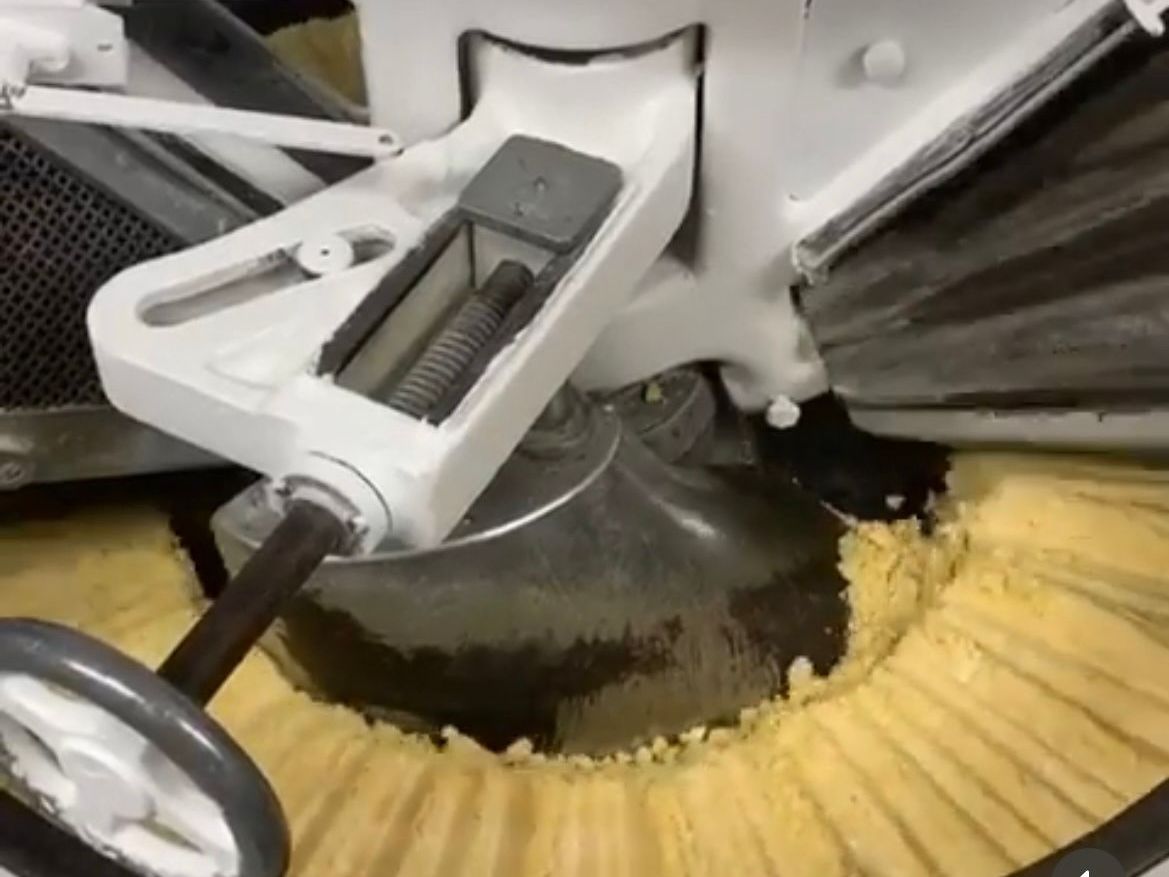 Un robot de cuisine qui prépare des pâtes