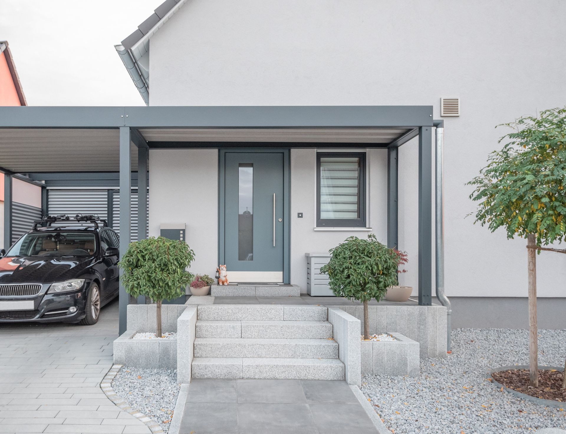 Porte d'entrée claire