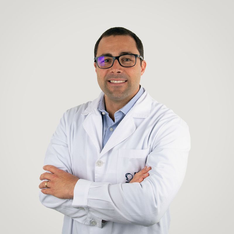 Dr. Tiago Costa