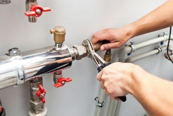 LVI-asentaja työssään