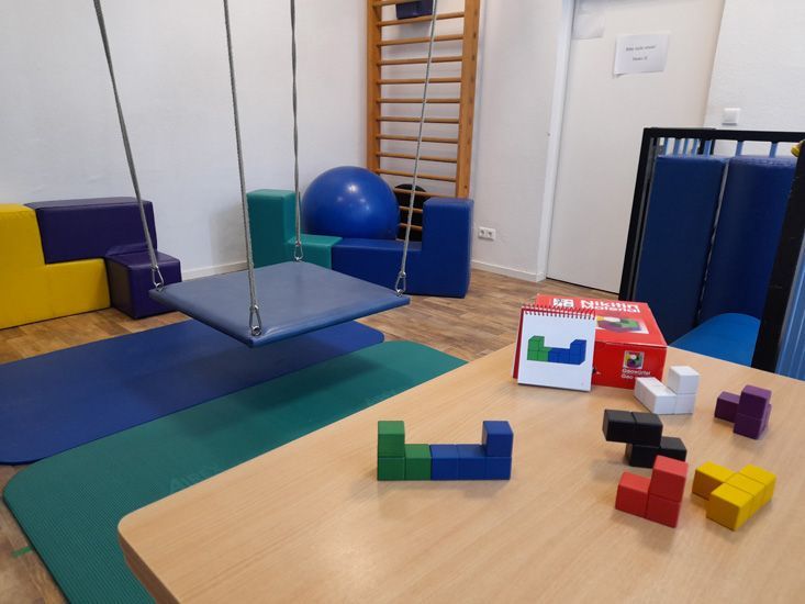 Behandlunsraum Spielzeuge