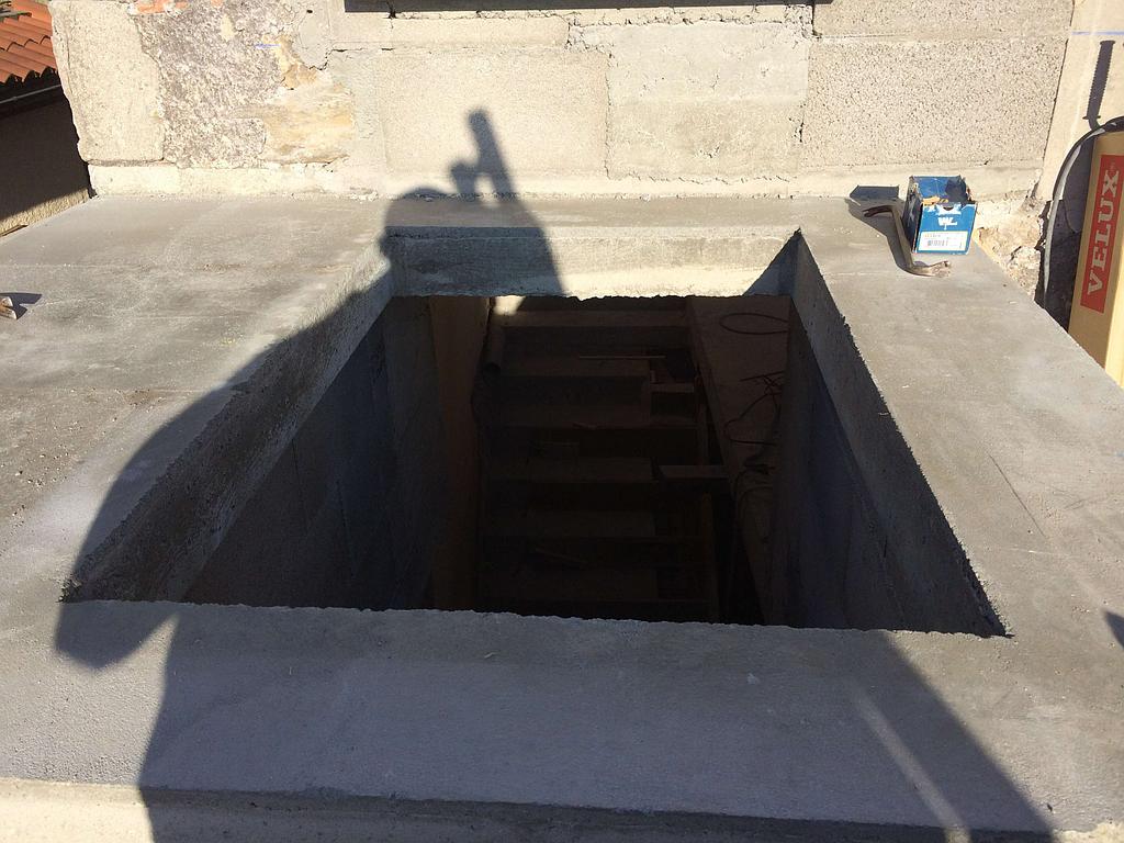 Trou découpé pour l'emplacement d'un velux