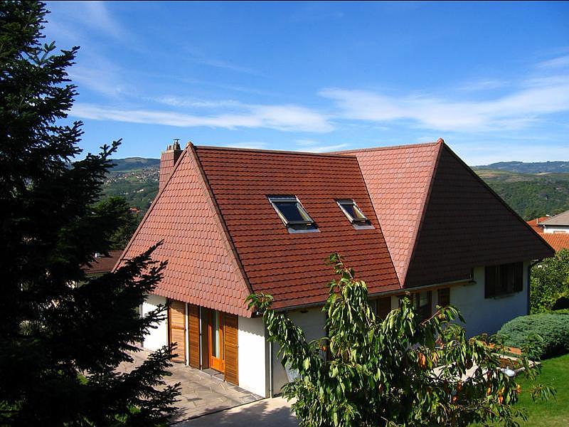 Maison blanche avec des velux