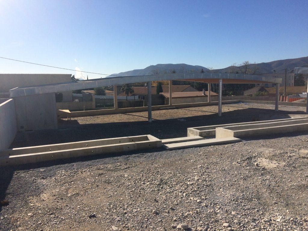 Vue latérale du bâtiment terminé