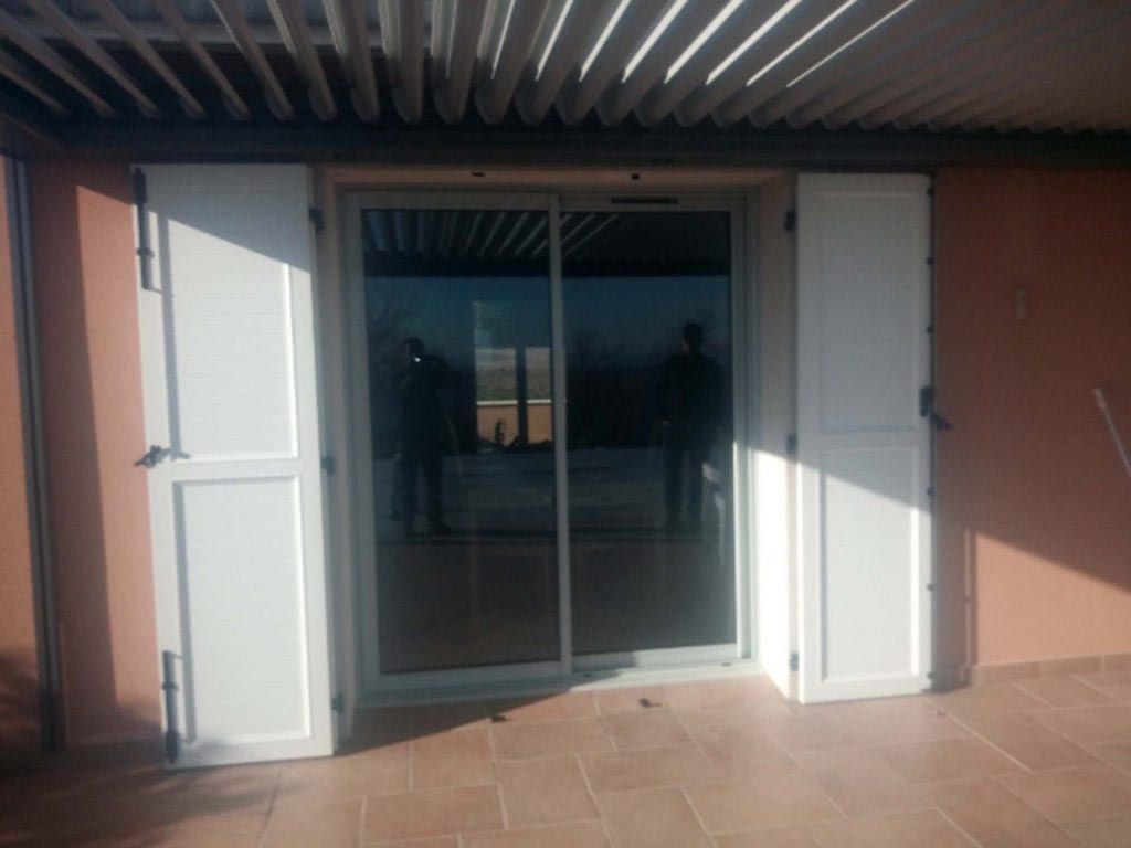 Volets battants PVC et pergolas