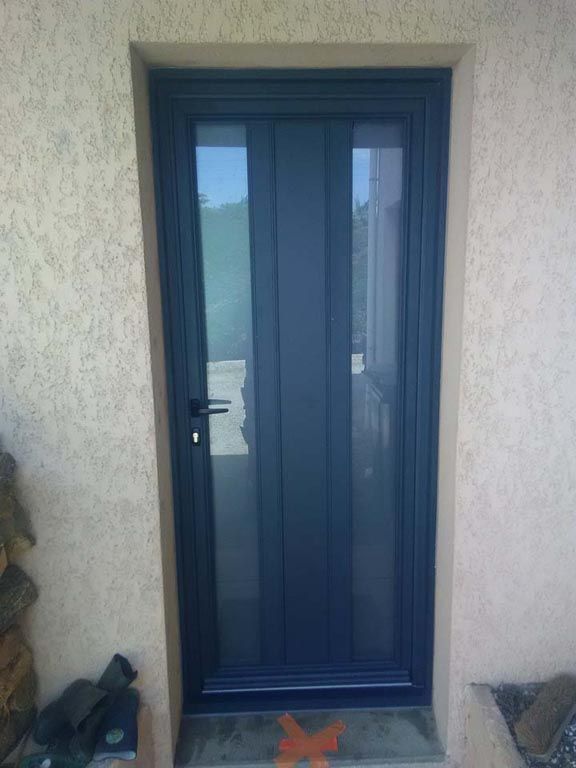 Porte d'entrée vitrée, bleu