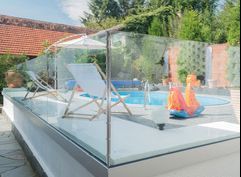 Rahmenlose Ganzglasbrüstung 2