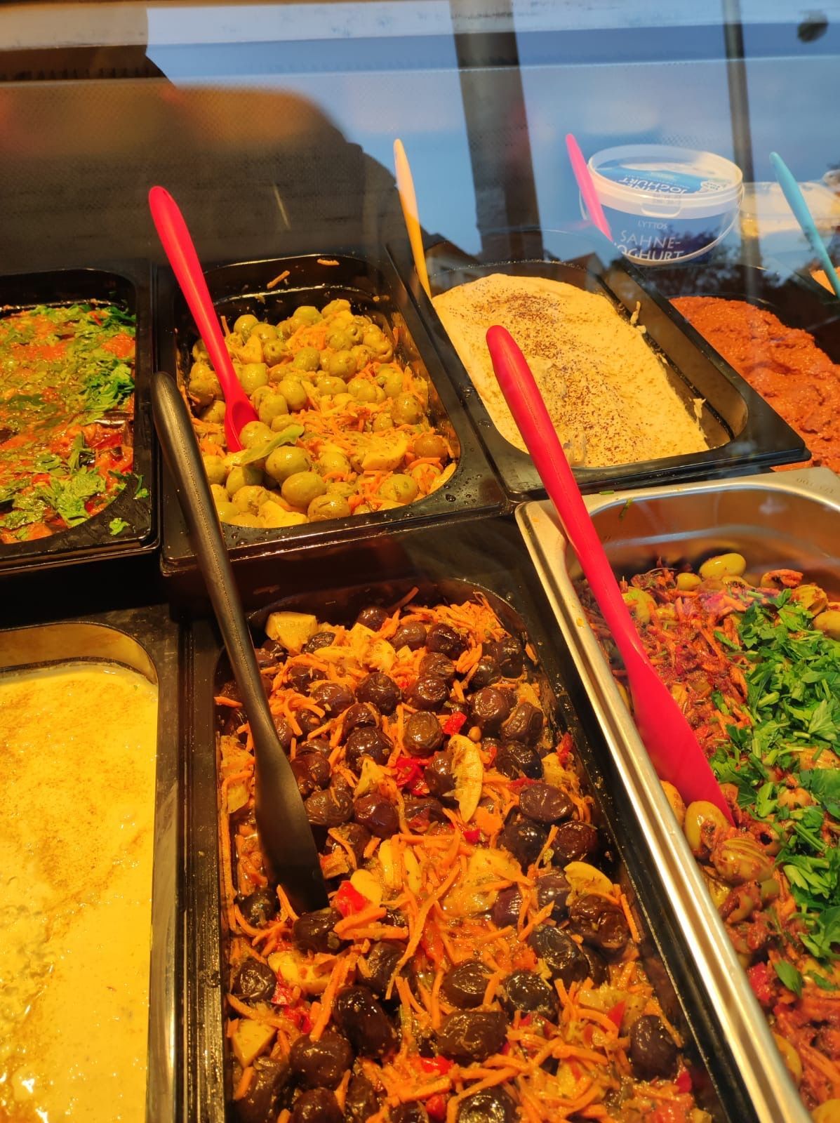 Tamir's Küche, Buffet