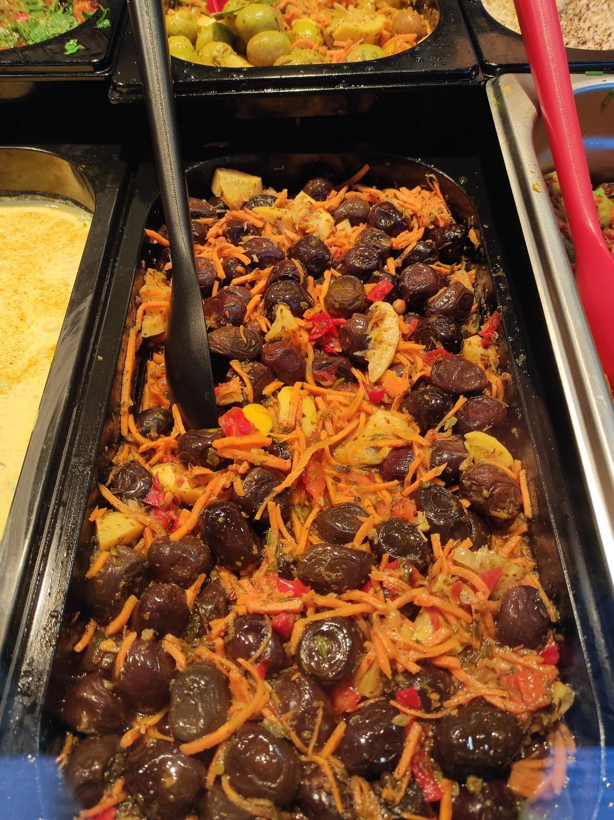 Tamir's Küche, Buffet