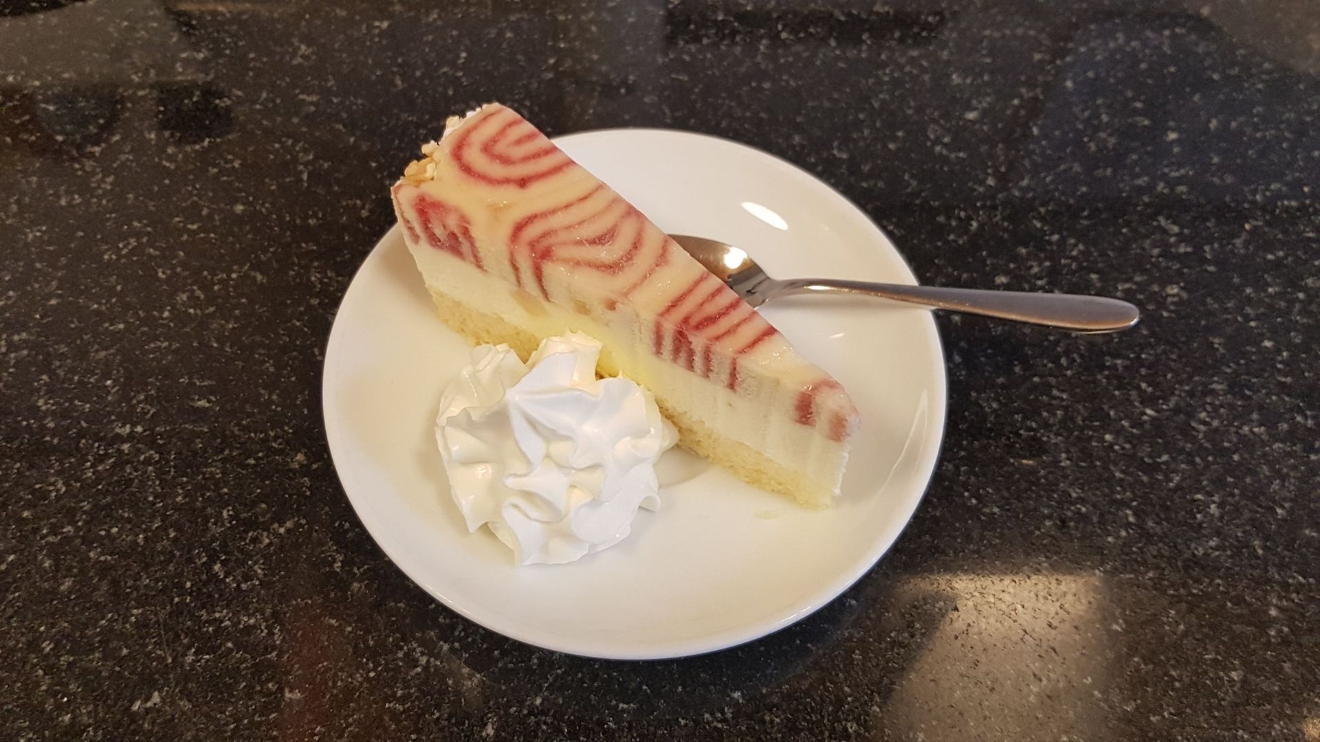 Take away, Café und Kisok - Blumen Vergissmeinnicht GmbH in Unterterzen