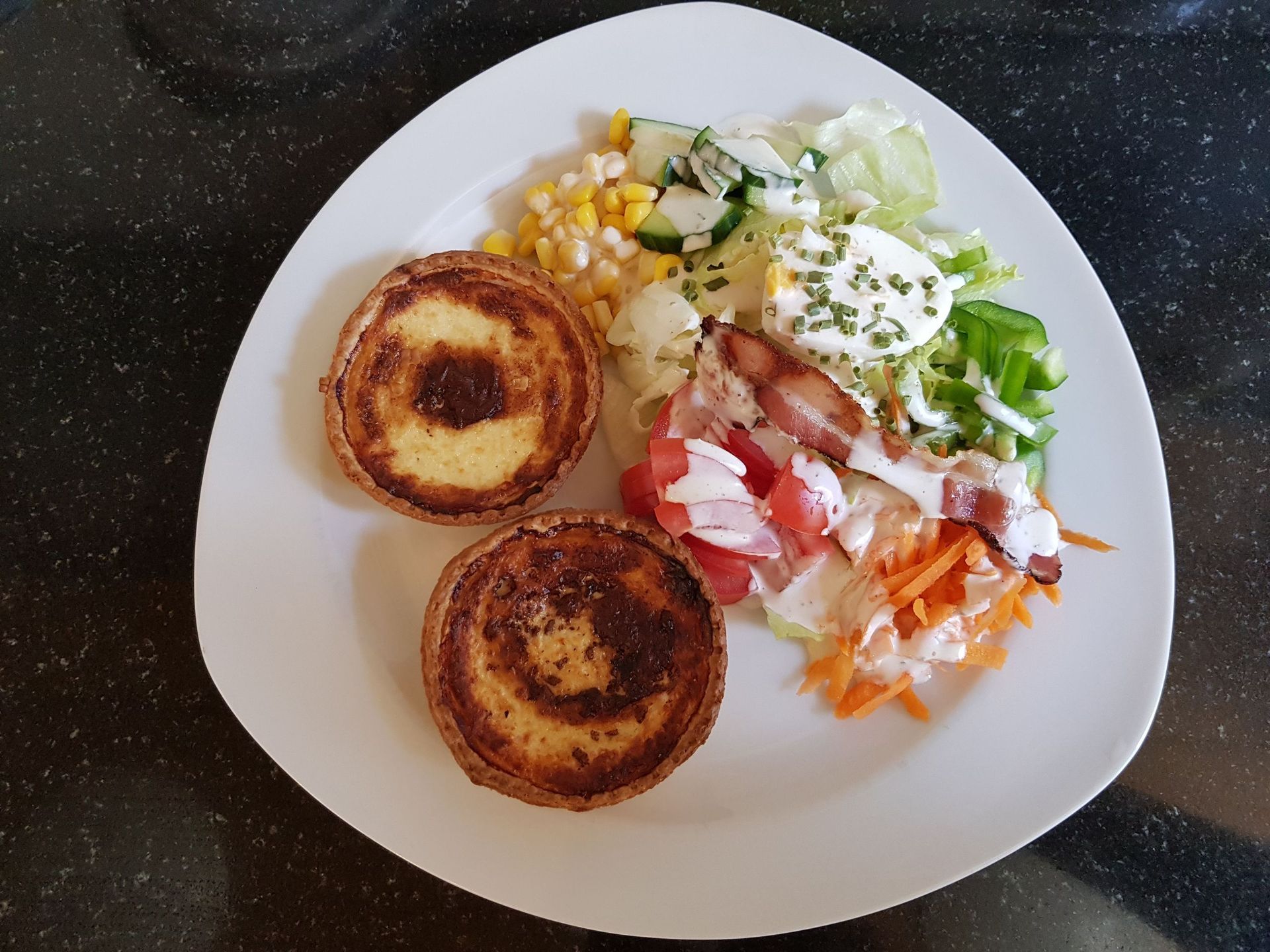 Take away, Café und Kisok - Blumen Vergissmeinnicht GmbH in Unterterzen