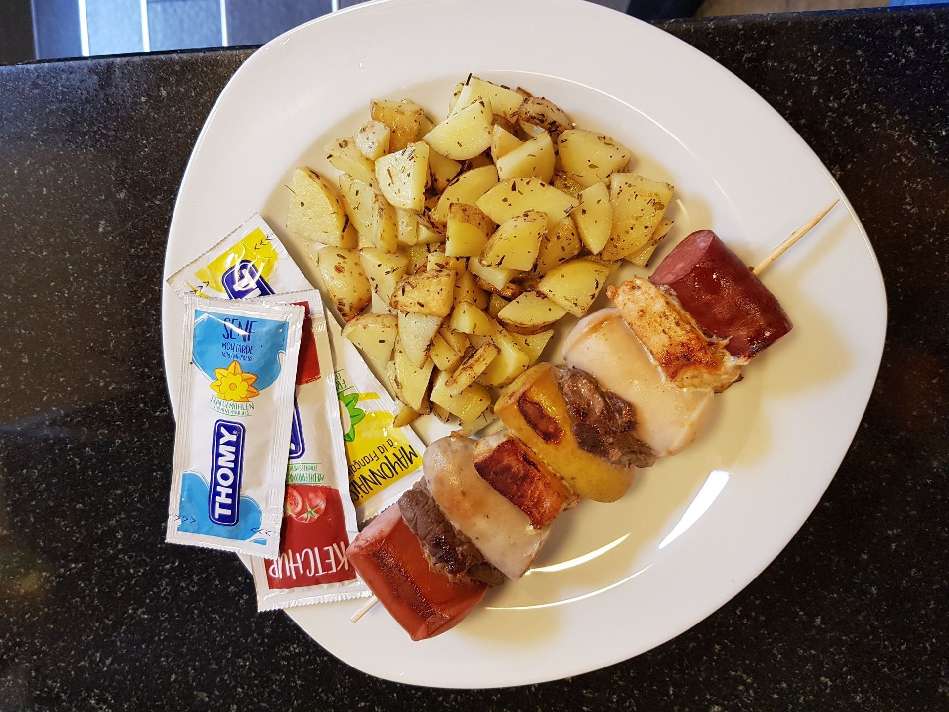 Take away, Café und Kisok - Blumen Vergissmeinnicht GmbH in Unterterzen