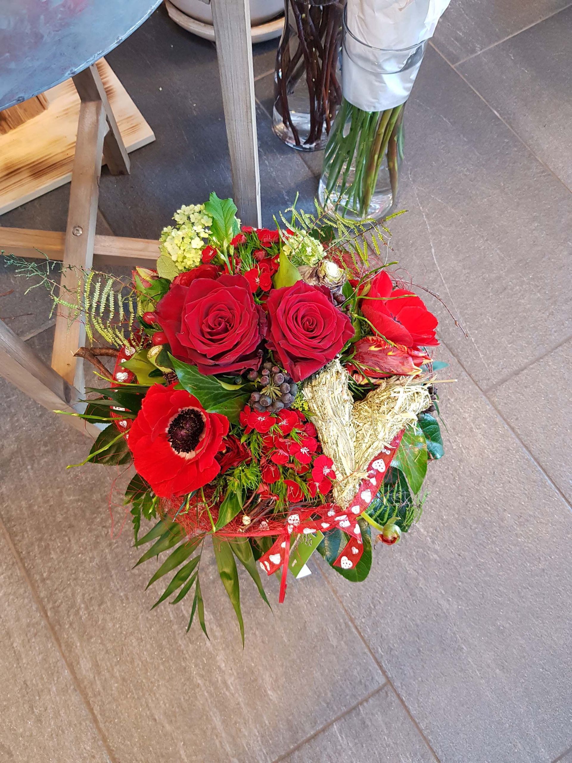 Blumenstrauss Blumenladen - Blumen Vergissmeinnicht GmbH in Unterterzen