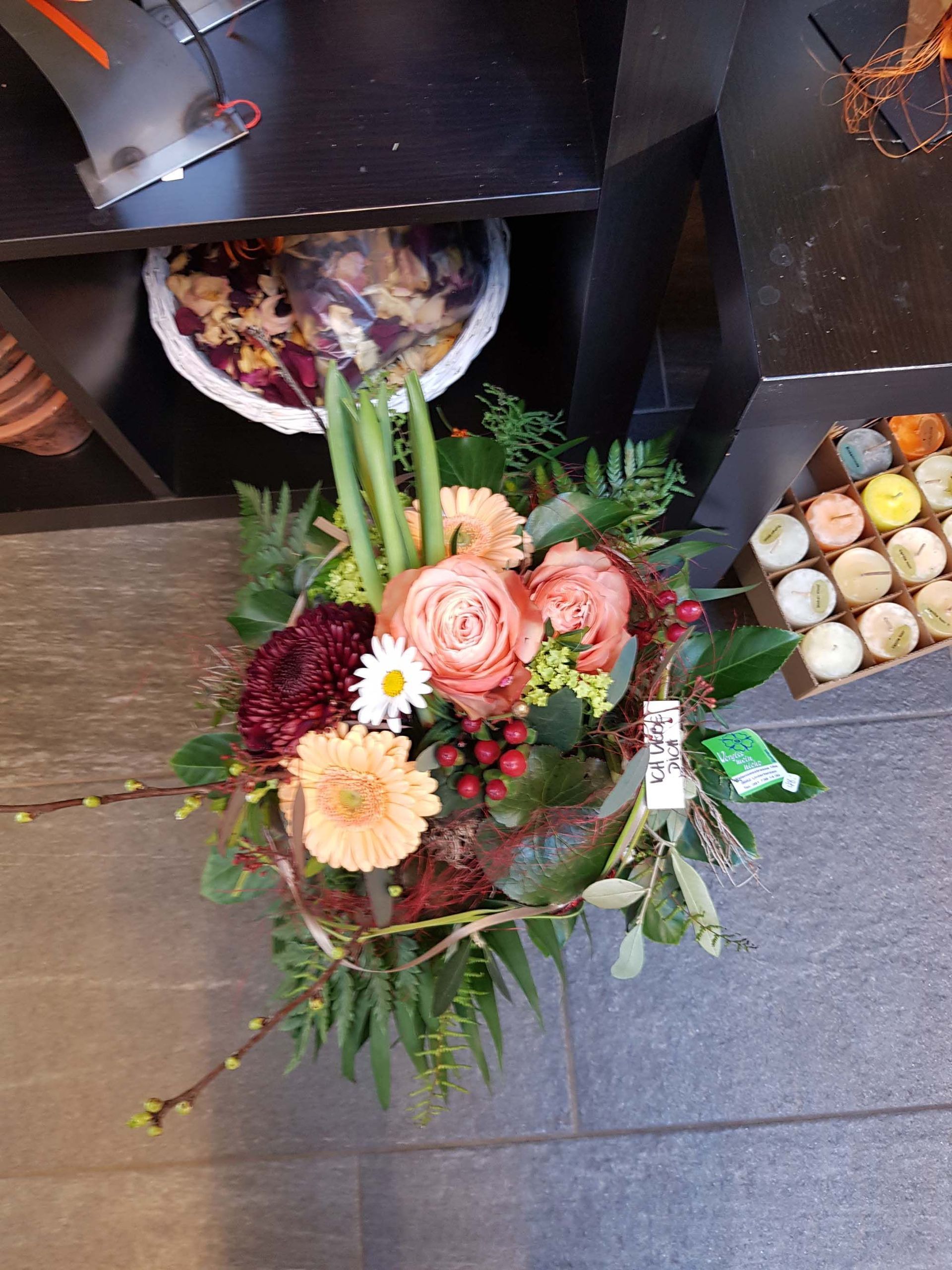 Blumenstrauss Blumenladen - Blumen Vergissmeinnicht GmbH in Unterterzen