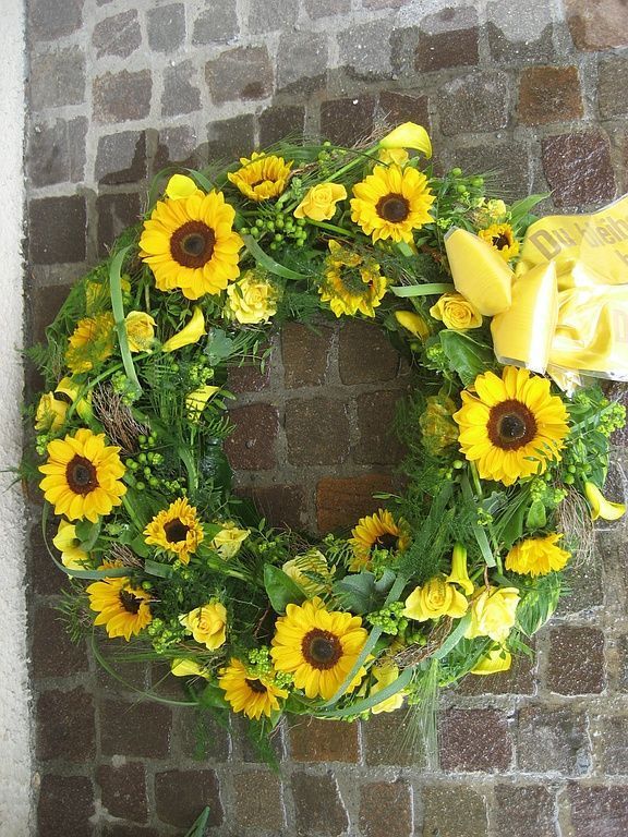 Trauerschmuck - Blumen Vergissmeinnicht GmbH in Unterterzen