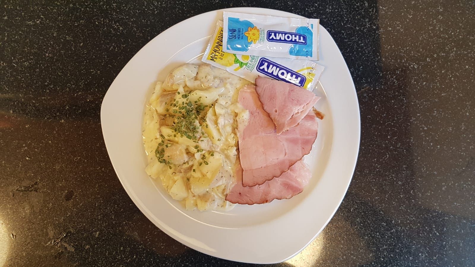 Take away, Café und Kisok - Blumen Vergissmeinnicht GmbH in Unterterzen