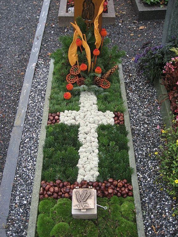 Trauerschmuck - Blumen Vergissmeinnicht GmbH in Unterterzen