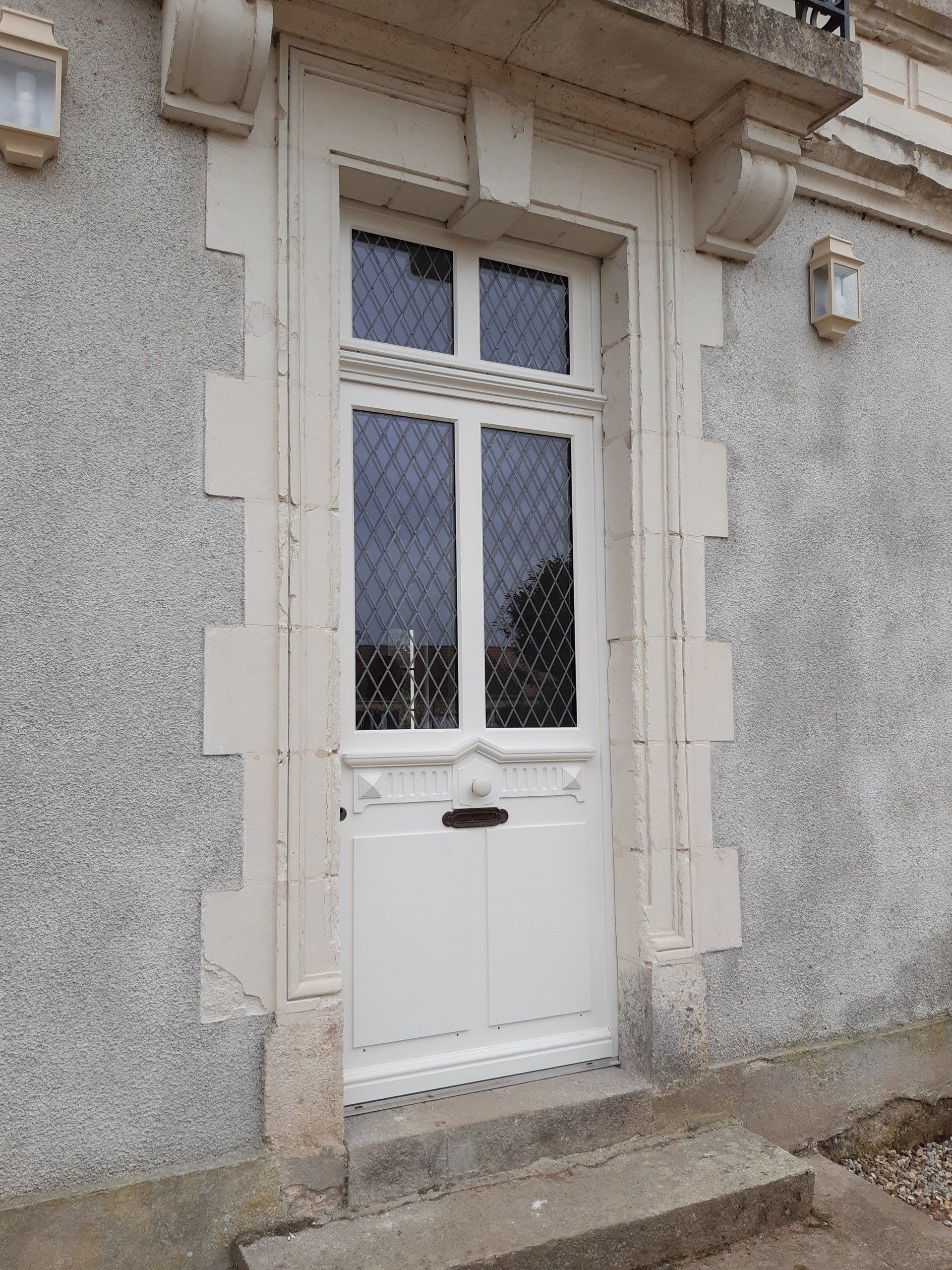 Pose de porte d'entrée maison