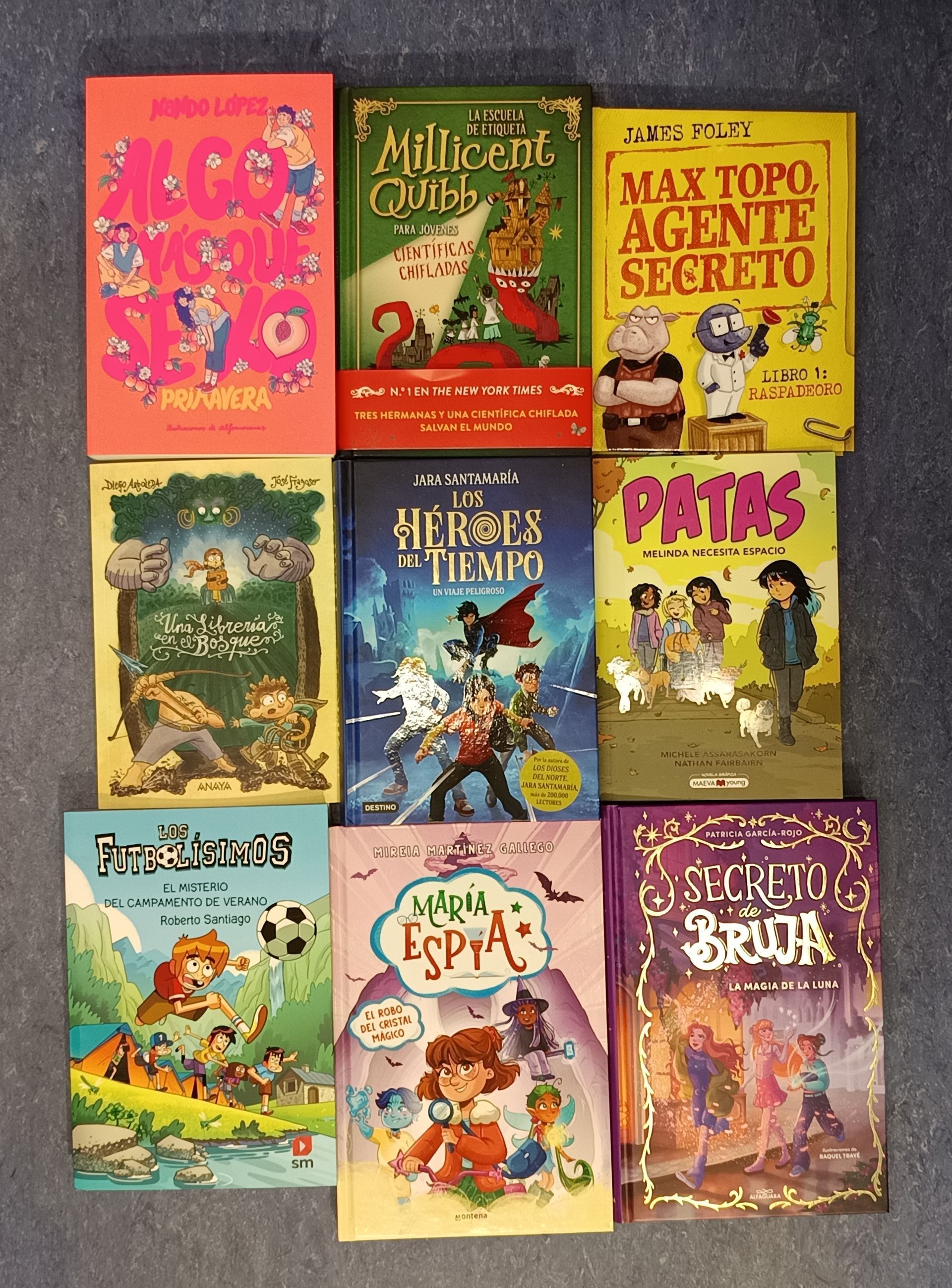 Una colección de libros infantiles que incluye más sobre agentes secretos topográficos.