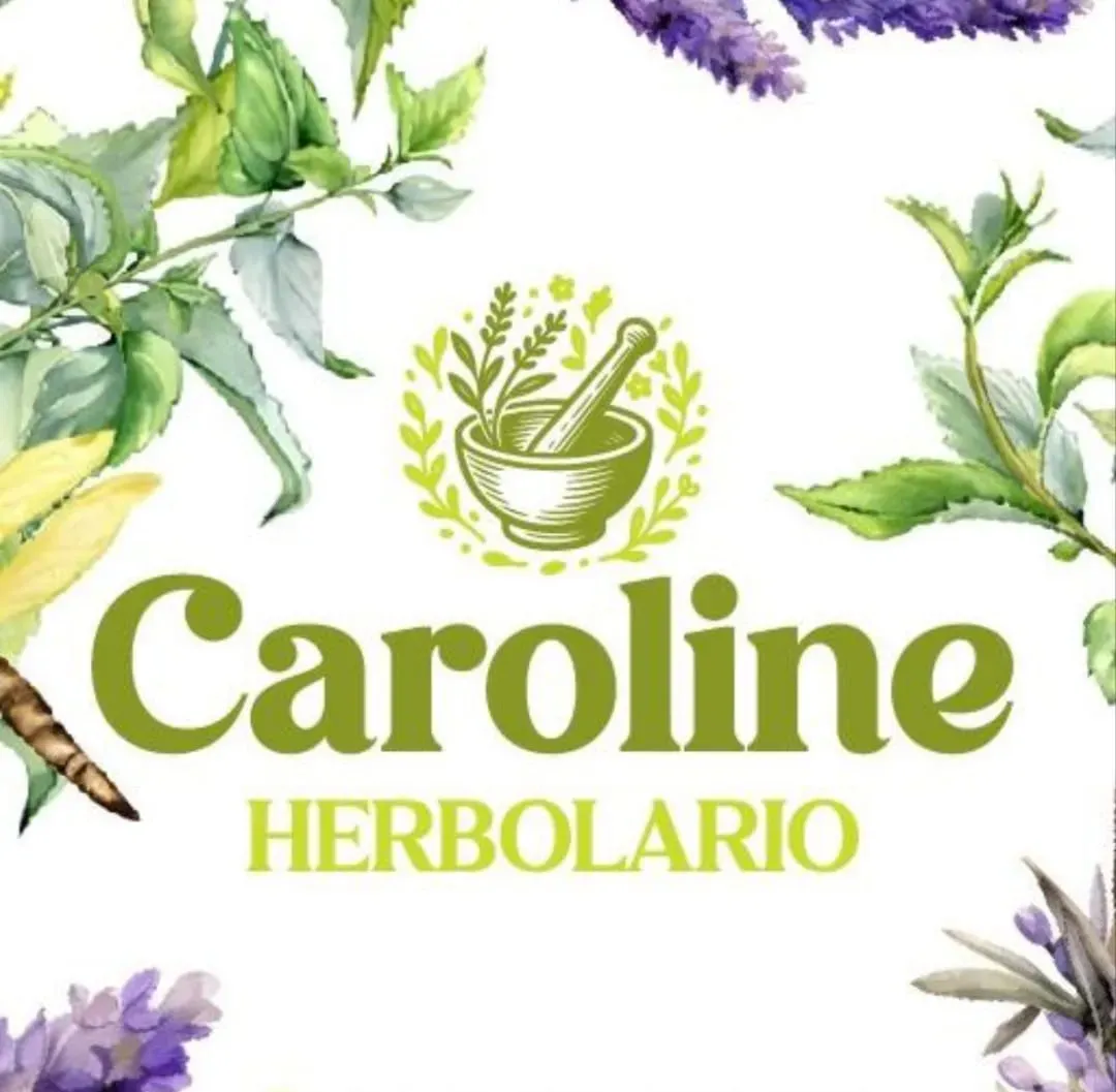Logotipo de Caroline Herbolario con mortero y maja verdes, rodeado de hojas de acuarela y flores moradas.