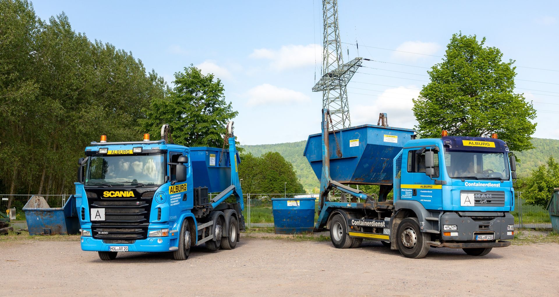 Verstopfte Garagen, überquellende Mulden im Hof und endlose Fahrten zum Wertstoffhof rauben Zeit, die niemand übrig hat. Genau hier setzt unser Containerdienst bei Stadtoldendorf an und löst diese alltäglichen Probleme zuverlässig auf. Statt sich um Logistik, Trennung und Entsorgung selbst zu kümmern, übergeben Sie das Thema an ein eingespieltes Team. Das Ergebnis ist ein klarer Gewinn an Zeit, Planungssicherheit und Wirtschaftlichkeit.