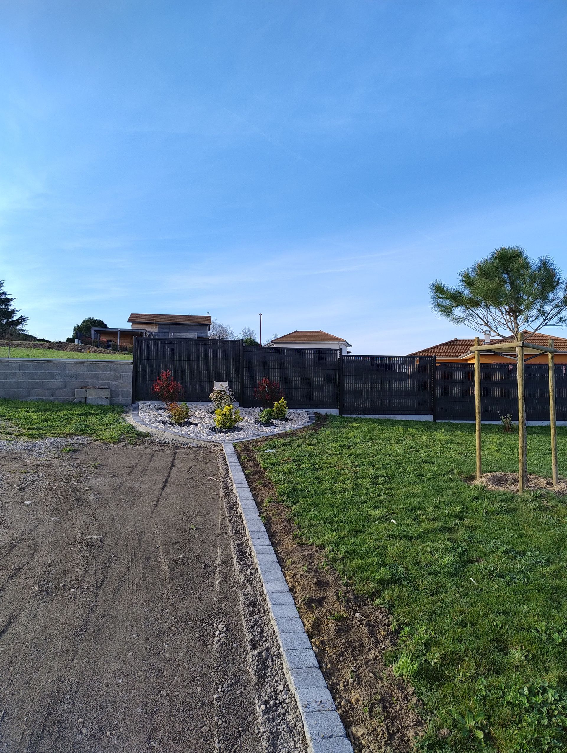 Rénovation de cours et jardin à Vienne