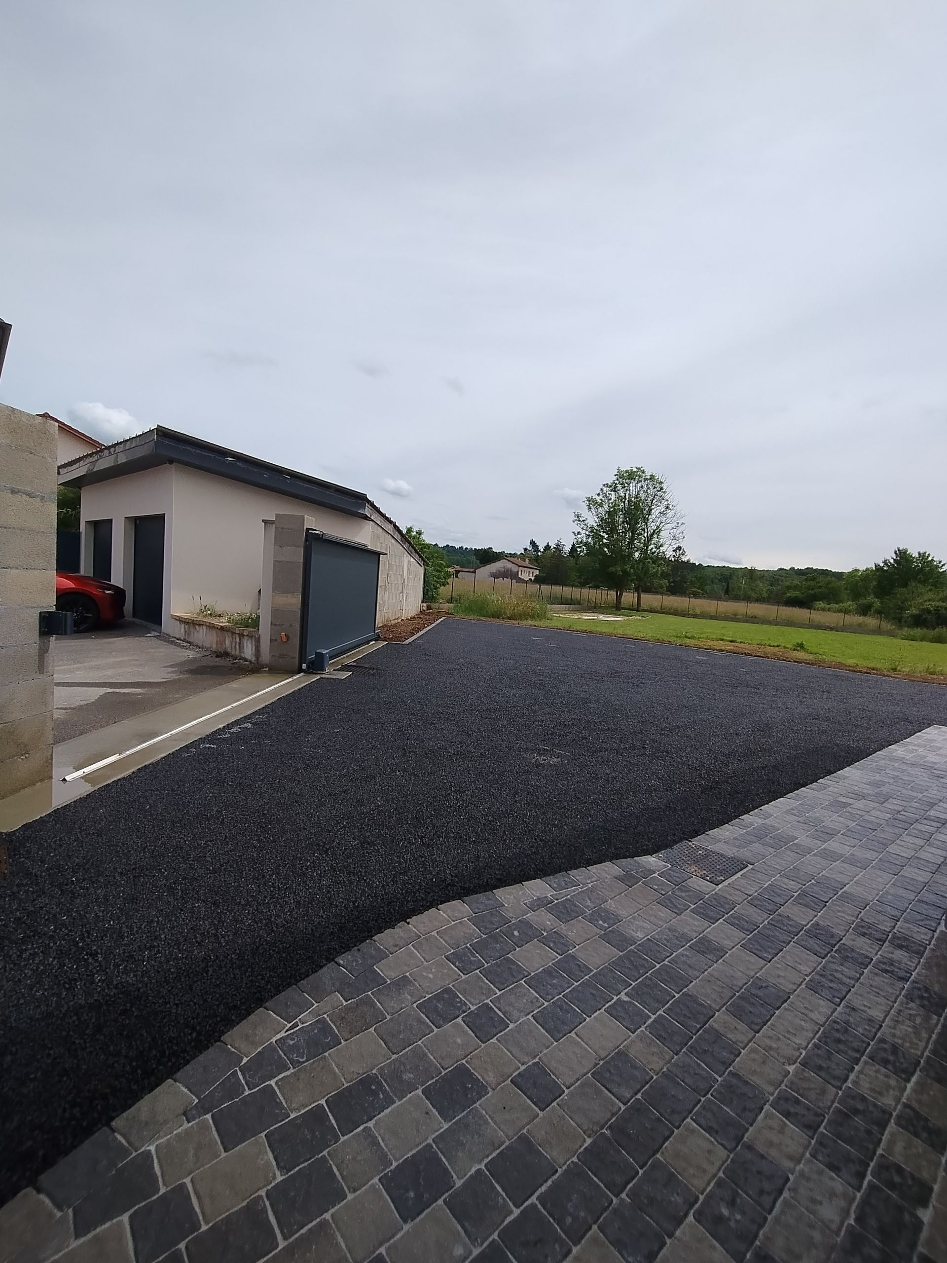 Chantier de Vienne : pose d'enrobé par les artisans d'ETS ROBELLETS
